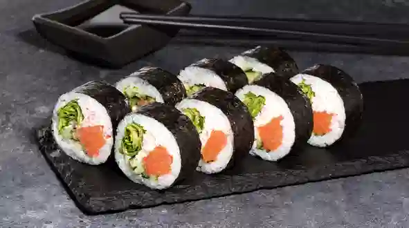 Страва Футомакі з лососем (гострий) меню SUSHI MASTER UA Футомакі з лососем (гострий) меню SUSHI MASTER UA