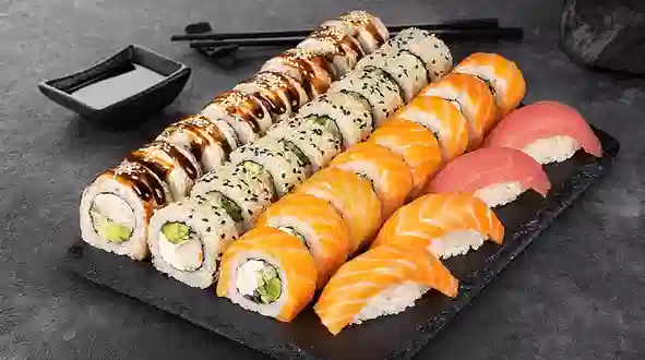 Блюдо Сет Золотой дракон меню SUSHI MASTER UA Сет Золотой дракон меню SUSHI MASTER UA