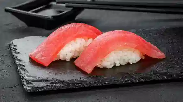 Блюдо Суши нигири с тунцом меню SUSHI MASTER UA Суши нигири с тунцом меню SUSHI MASTER UA