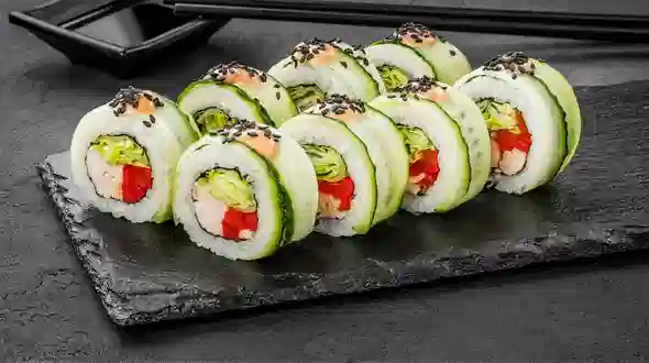 Блюдо Роял Ролл меню SUSHI MASTER UA Роял Ролл меню SUSHI MASTER UA