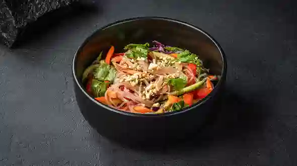 Страва Салат з холодною рисовою локшиною меню SUSHI MASTER UA Салат з холодною рисовою локшиною меню SUSHI MASTER UA