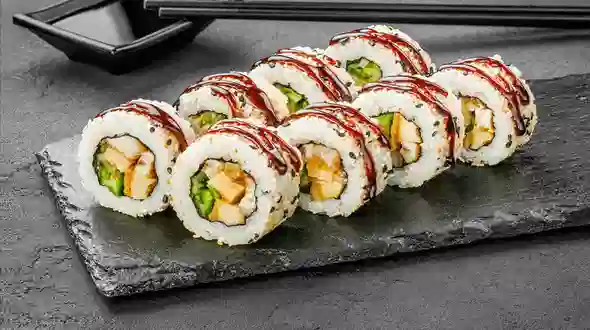 Страва Каліфорнія з вугрем в кунжуті меню SUSHI MASTER UA Каліфорнія з вугрем в кунжуті меню SUSHI MASTER UA