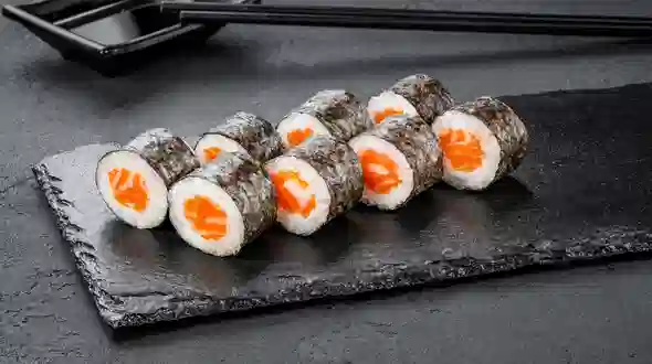 Блюдо Маки с лососем меню SUSHI MASTER UA Маки с лососем меню SUSHI MASTER UA