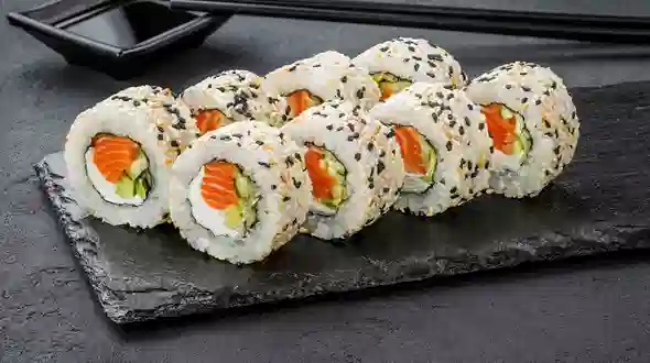 Страва Філадельфія з лососем в кунжуті меню SUSHI MASTER UA Філадельфія з лососем в кунжуті меню SUSHI MASTER UA